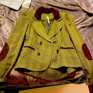 Green houndstooth blazer